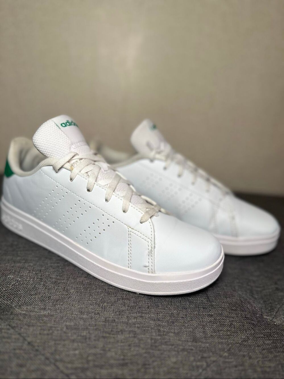 Adidas Advantage Base 2.0. Woman’s size 7 or men’s size 5.5